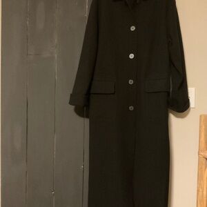 HILARY RADLEY two in one coat…black size 6. made in Canada